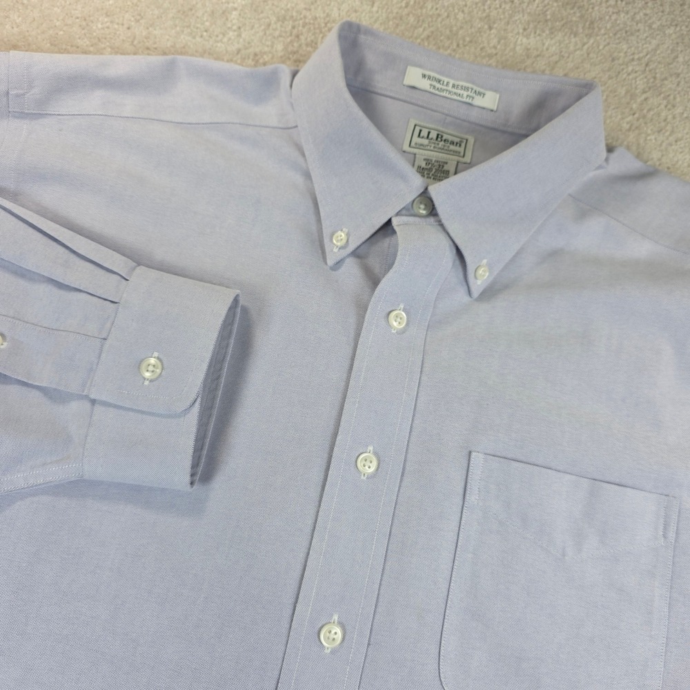 L.L. Bean Button Down Shirt Mens 17.5-33 Light Blue Wrinkle Resistant Chambray